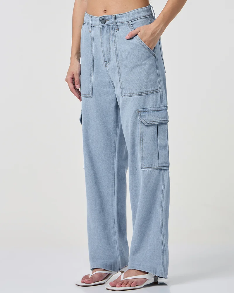 بيواكوف Women's Light Blue Washed Straight Fit Cargo Jeans